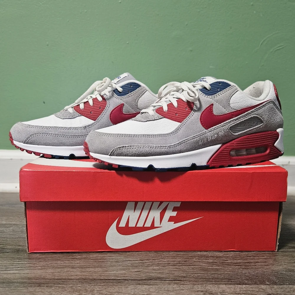 Nike Air Max 90 Athletic‎ Club Sneakers